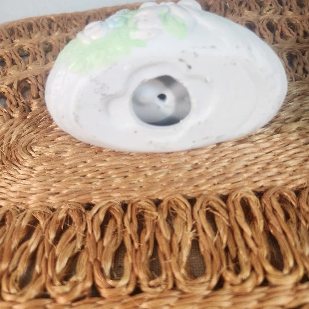 Vintage Porcelain Ceramic White Kitten in Basket Figurine 3.5